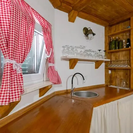 Vita- 3 Bedroom With Private Pool *