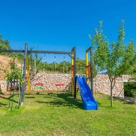 Σπίτι διακοπών Vita- 3 Bedroom With Private Pool